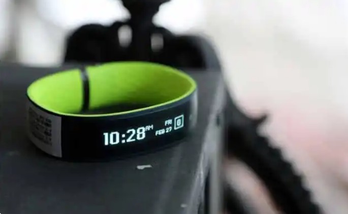 智能健康背后：濾光片如何重塑可穿戴醫療