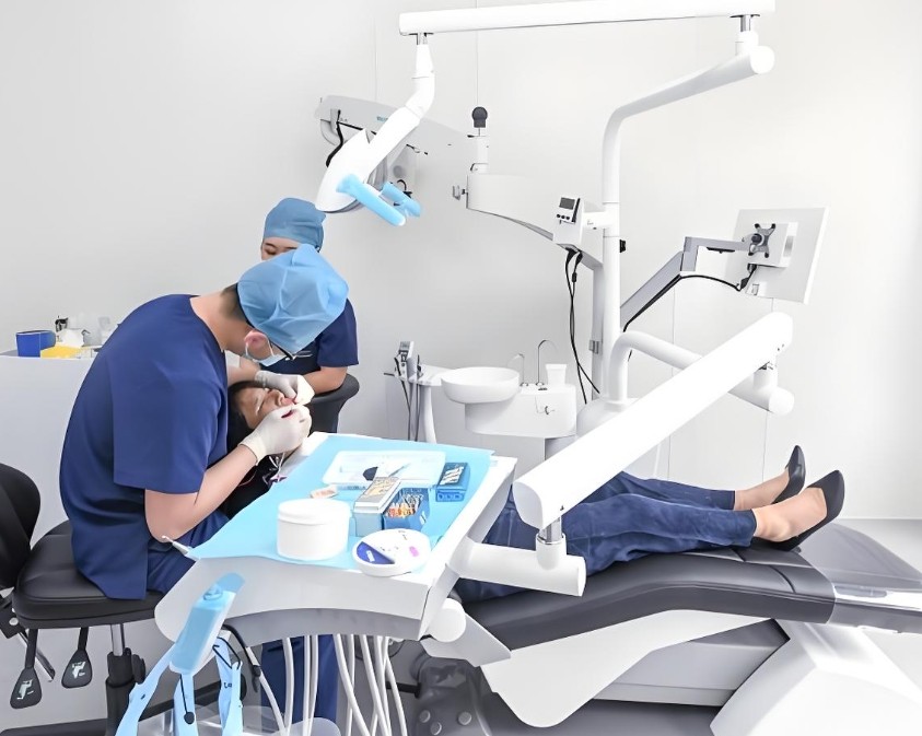 口腔醫療光學元件應用與技術解析