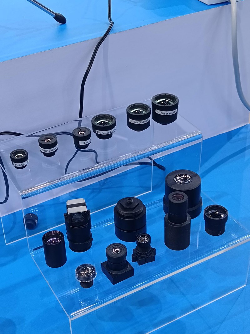 激埃特廣角鏡頭展品