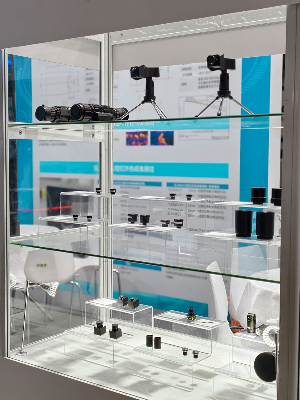 激埃特濾鏡展品