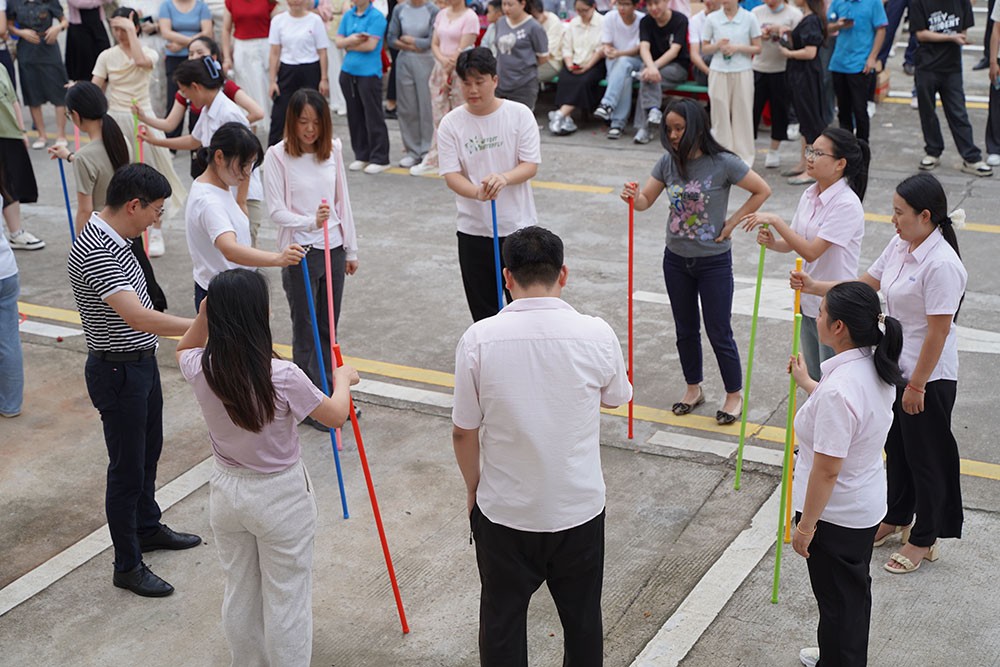 濾光片 團(tuán)隊(duì)列隊(duì)2