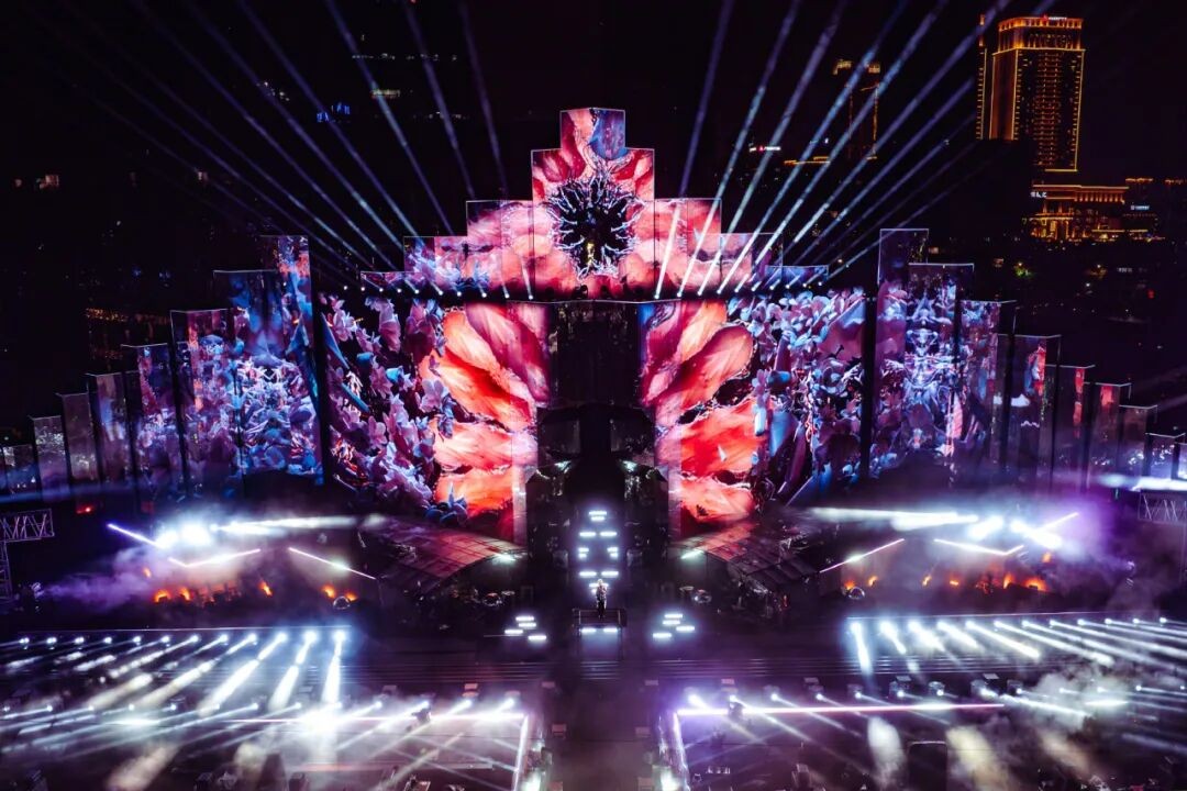 濾光片 現階段舞臺激光的光學鏡片應用分析